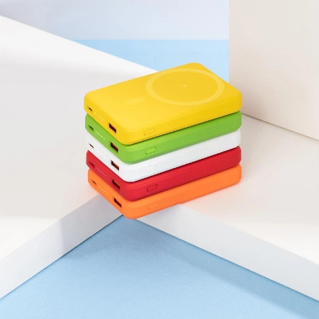 Внешний аккумулятор Ларго PD (Largo PD) 5000mAh с функцией беспроводной зарядки 15W, красный